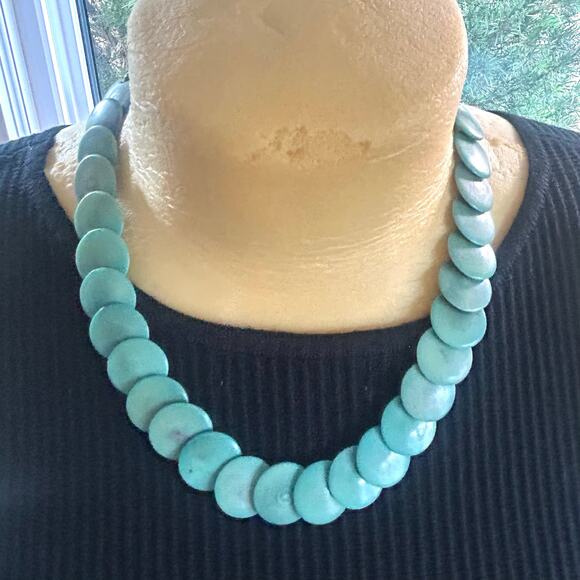 Vintage Green Wood Disc Bead Necklace – Graduated Flat Beads – Statement Jewelry - Picture 2 of 14